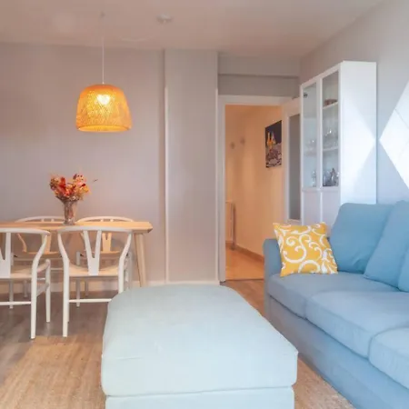 Avg Aguado 44 Διαμέρισμα Χιχόν